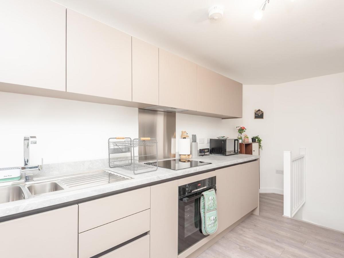 Pass The Keys Horsforth Haven - Brand New Townhouse With Balcony ليدز المظهر الخارجي الصورة